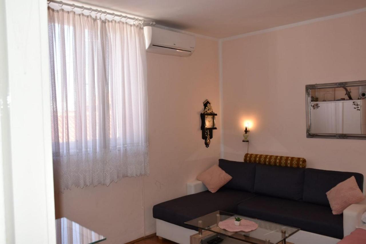 Apartment Eva 扎达尔 外观 照片